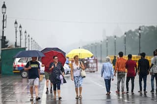 Rainy, Breezy And Chilly Sunday For Delhiites As Temperature Drops 10 Degrees Celsius Below Normal