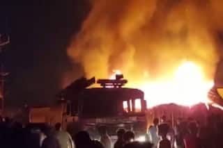 Maharashtra: Massive Fire Breaks Out At Godown in Thane's Mumbra Area, Fire Tenders Rushed To Spot