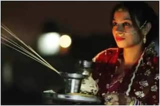 Karwa Chauth 2022 Upay: करवा चौथ के दिन इन उपायों को करने से दूर होगी हर परेशानी, पति-पत्नी के रिश्ते में आएगी मिठास