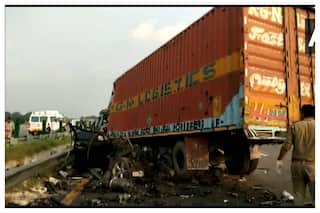 BMW Hits Truck At Speed Of 230 KMPH, All Occupants Killed, Car Reduced To Scrap