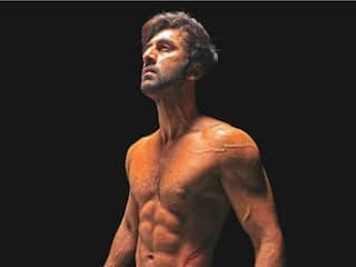 Ranbir Flaunts His Six-Pack Abs in Shirtless Photo From Brahmastra's Look Test - See Unseen Pic