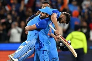 पाकिस्‍तान पर जीत से गदगद हैं रोहित, 'ये विराट ही नहीं भारत की सर्वश्रेष्‍ठ जीत में से एक भी'