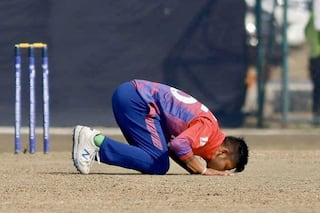 बलात्कार के आरोप में नेपाल के कप्तान संदीप लामिछाने पुलिस हिरासत में