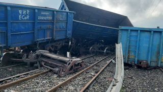 Several Trains Diverted in Delhi-Howrah Route After Goods Rail Derails in UP's Fatehpur