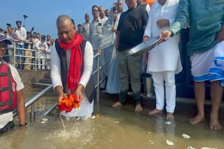 अखिलेश यादव ने हरिद्वार में किया मुलायम सिंह की अस्थि का विसर्जन, शिवपाल समेत पूरा परिवार रहा मौजूद