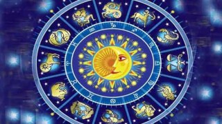 Horoscope Today, December 3, Saturday: Aries Should Respect Elders; Aquarius Must Worship Lord Hanuman