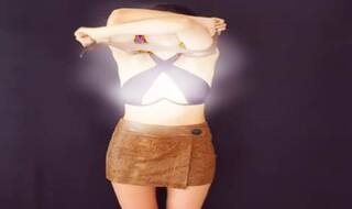 Iran Hijab Row: हिजाब को लेकर ईरान में जारी है बवाल, अब इस एक्ट्रेस ने उतारे कपड़े, इंस्टाग्राम पर शेयर किया वीडियो