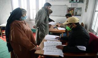 Jammu-Kashmir Election: 'एक साल से रह रहे लोगों को बनाएंगे मतदाता' प्रशासन ने अपना फैसला वापस लिया, हो रहा था विरोध