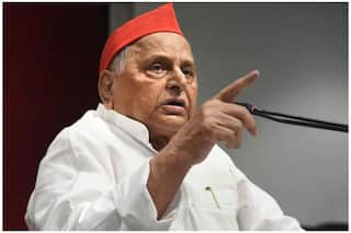 मुलायम सिंह यादव को 'पद्म विभूषण' मिलने पर खुश नहीं सपा, डिंपल समेत कई नेताओं ने उठाई 'भारत रत्न' देने की मांग