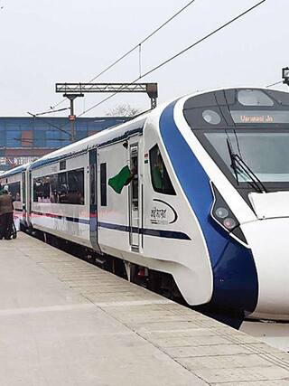 Howrah-NJP Vande Bharat Train to be Flagged Off Today: Check Route, Timings, Ticket Fare