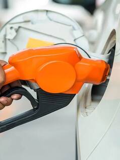 Petrol, Diesel Prices Likely To be Slashed By Rs 2