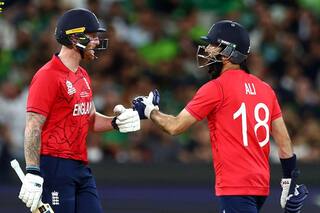 एक ही वक्‍त पर T20-ODI विश्‍व कप नाम करने वाला पहला देश बना इंग्‍लैंड, स्‍टोक्‍स के नाम खास कीर्तिमान