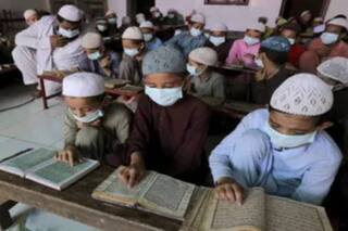 'UP बोर्ड ऑफ मदरसा एजुकेशन एक्ट 2004' असंवैधानिक घोषित, इलाहाबाद HC ने सुनाया फैसला