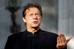 Imran Khan Says His Party Would Resign From Assemblies to Force Govt to Announce Snap Polls