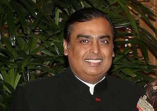 मशहूर फुटबॉल क्लब लिवरपूल के मालिक बन सकते हैं भारतीय अरबपति मुकेश अंबानी