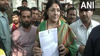 बीजेपी सांसद लॉकेट चटर्जी ने ममता बनर्जी के मंत्री के खिलाफ दर्ज कराई शिकायत