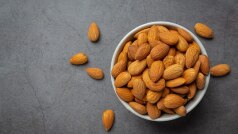 Side Effects of Almonds:आव देखा न ताव, फाकने लगे बादाम, संभलकर हो सकता है नुकसान