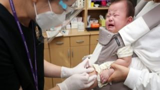 World News: दक्षिण कोरिया में जन्म लेने वाले बच्चों की संख्या में आई कमी, आर्थिक मंदी और महंगाई है कारण
