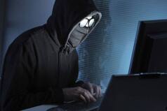 Cyber ALERT: In One Of The Biggest Fraud in Delhi, Man Loses    50 Lakh. No OTP Asked, Just Missed Calls