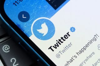 Twitter Rolls Out Blue Tick Subscriber Services, Adds NEW Verification Step. Check If You Are Eligible