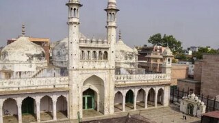Gyanvapi Mosque Case: SC Defers Scientific Survey of 'Shivling', Stays Carbon Dating Order