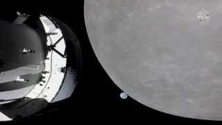 NASA's Orion Capsule Buzzes Moon, Last Big Step Before Lunar Orbit