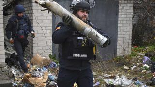 रूस ने यूक्रेन में फिर की मिसाइलों की बरसात, कई महत्वपूर्ण बिल्डिंगों सहित गैस प्लांट निशाने पर