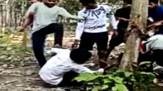 युवक को पहले जमकर पीटा फिर ऊपर कर दिया पेशाब, वर्चस्व स्थापित करने के लिए हुई थी लड़ाई