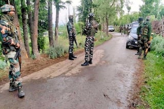 जम्मू-कश्मीर में नार्को-टेरर मॉड्यूल का भंडाफोड़, बरामद हुआ हथियारों का जखीरा