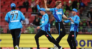 UNBELIEVABLE! Adelaide Strikers Bundle OUT Sydney Thunder For 15