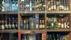 Delhi Hindi News: दिल्ली में तीन दिन तक शराब की बिक्री पर प्रतिबंध, कल शाम से लागू होगा फैसला