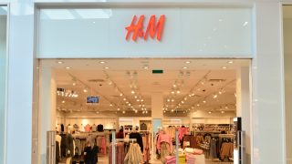 H&M To Layoff 1,500 Employees Globally. Check Full Details Here
