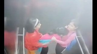3 Kids Trapped In Ghaziabad Society Lift, Disturbing Video Emerges | WATCH