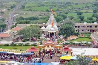 घेला सोमनाथ मंदिर में जलाभिषेक के लिए वसूले जा रहे शुल्क को लेकर विवाद, जानिए पूरा मामला