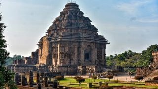 Konark Sun Temple: 722 साल पुराना है कोणार्क सूर्य मंदिर, बलुआ पत्थर और ग्रेनाइट से है बना