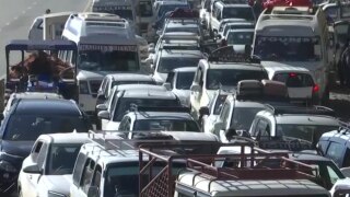 Manali Traffic Comes To A Standstill As People Throng In Large Numbers To Celebrate New Year