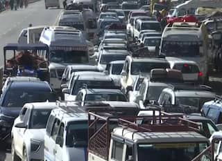 Manali Traffic Comes To A Standstill As People Throng In Large Numbers To Celebrate New Year