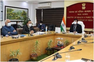 कोरोना के बढ़ते खतरों के बीच केंद्र का राज्यों को निर्देश, 'टेस्ट-ट्रैक-ट्रीट एंड वैक्सीनेशन' पर दें जोर; बरतें ये सावधानियां...