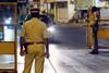जिस शख्स को बाहर तलाशती रही पुलिस, वो 20 साल से जेल में ही था बंद; अदालत ने लगाई फटकार