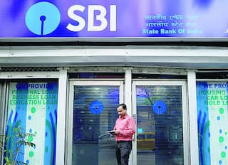 Rs 295 Deducted From Your SBI Saving Account? Check Charges And How To Avoid It