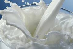 Amul Raises Milk Prices by    3 Per Litre | CHECK REVISED RATES