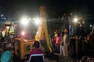 पंजाब: मोहाली में निर्माणाधीन बिल्डिंग की छत गिरने से कई मजदूर फंसे, ये है अपडेट