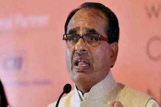 'नायक फिल्म के अनिल कपूर बने CM शिवराज', मंच से ही दो अधिकारियों को कर दिया सस्पेंड; जानें पूरा मामला