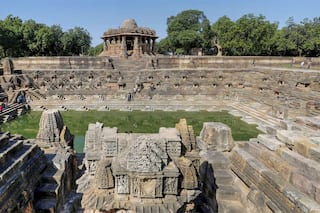 मोढेरा का सूर्य मंदिर, वडनगर, उनाकोटी की रॉक-कट मूर्तियां UNESCO की विरासत स्थलों की अस्थायी सूची में जोड़े गए: एएसआई