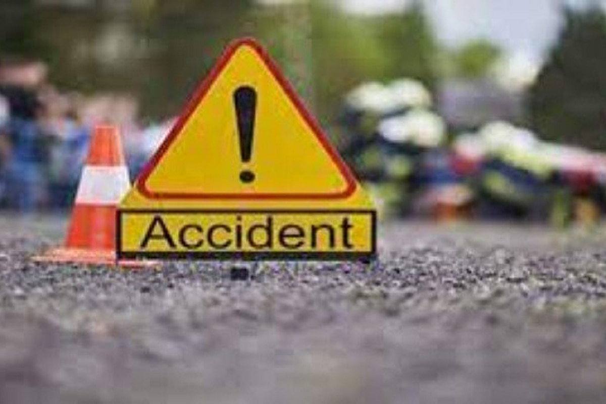 Around 25 People Injured As Bus Carrying Labourers Overturns In Sitapur