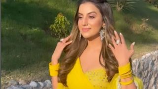 Akshara Singh Faces Massive Ruckus at Her Jharkhand Show, Police Cane-Charge