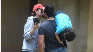 Kareena Kapoor Khan - Saif Ali Khan Lock Lips Outside Their Home in Infront of Taimur, PICS