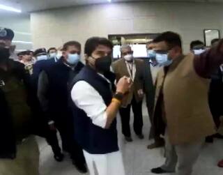 Delhi Airport Congestion: Aviation Minister Makes Surprise Visit To T 3 After Complaints Of Overcrowding