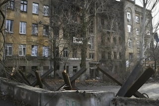 6 Dead, 12 Wounded As Russian Missiles Strike Ukraine's Kherson During Putin's Speech