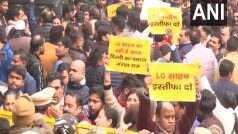 दिल्लीः कंझावला हिट एंड रन केस से गुस्साए लोगों का जोरदार प्रदर्शन, LG आवास के बाहर जुटे AAP कार्यकर्ता